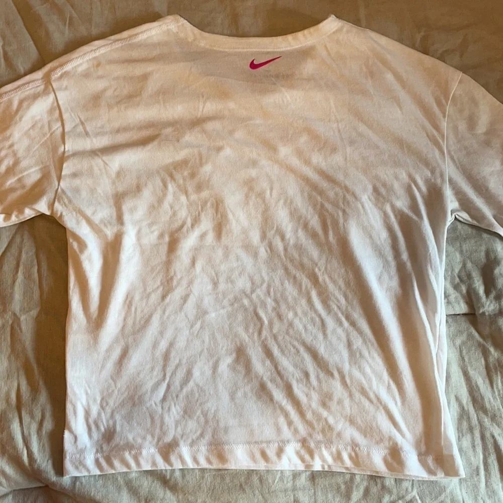 Nike shirt - Picture 3 of 3